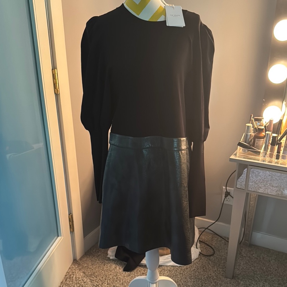 Elegant Black Skirt